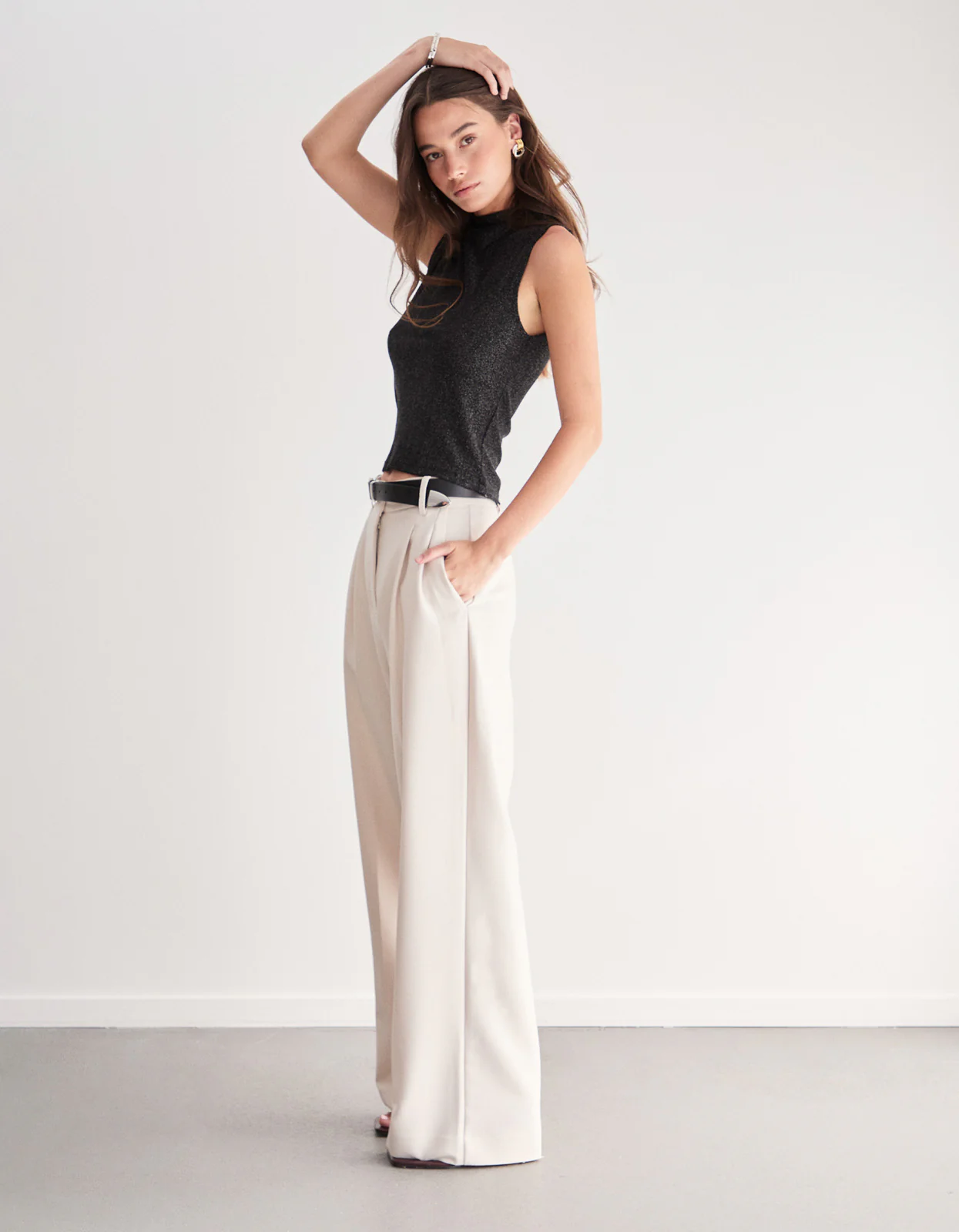 Stella Tank - Black - Image 4